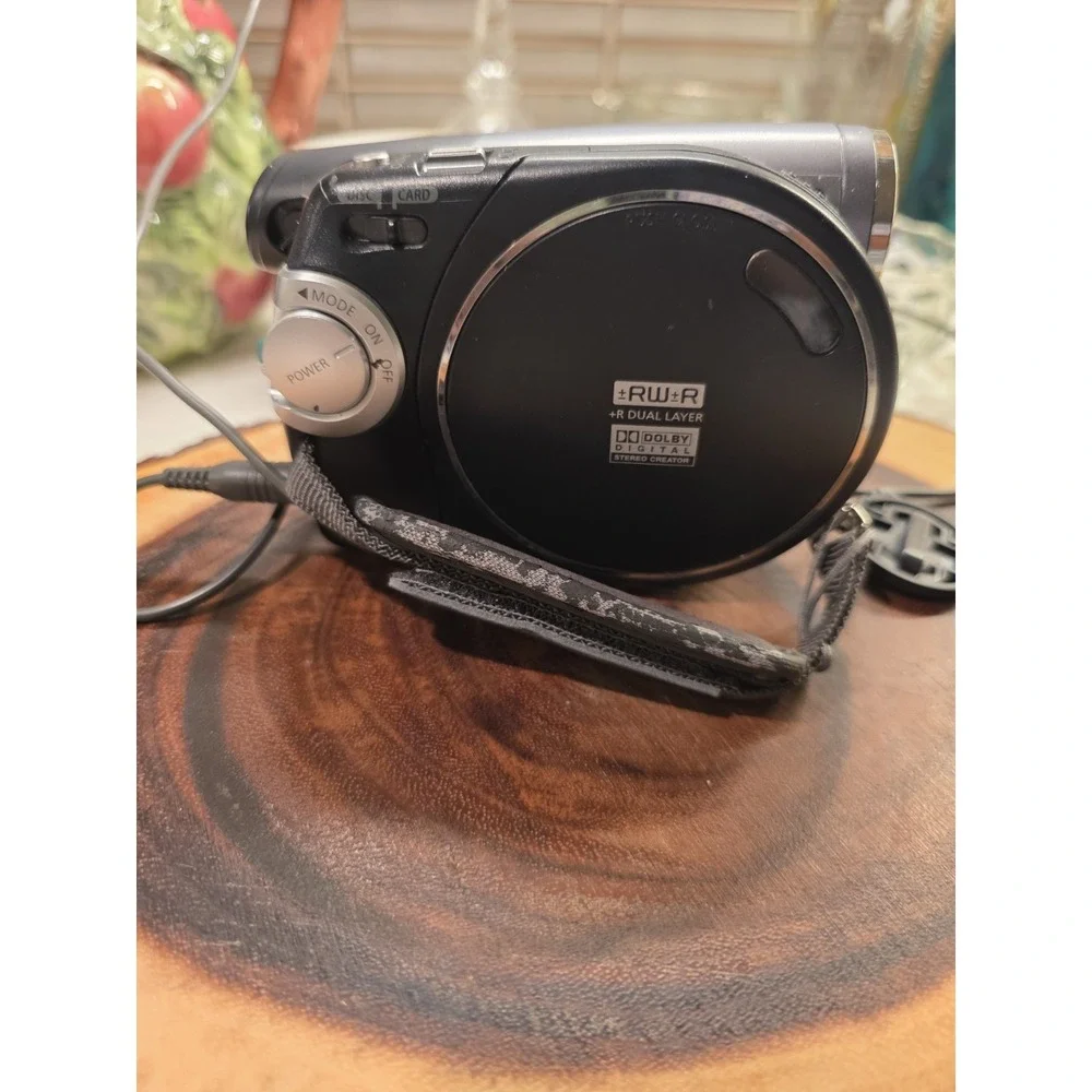 Samsung SC-DC173U 34x Optical Zoom 1200X Digital Cam Recorder.